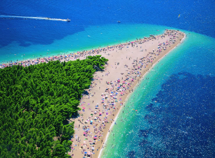BOL CROACIA CRUCEROS CROACIA CRUISES CROATIA CRUISES ISLAS DALMATAS BOL ZLATNI RAT #Bol #CuernoOro #ZlatniRat #Croatia #Croacia
